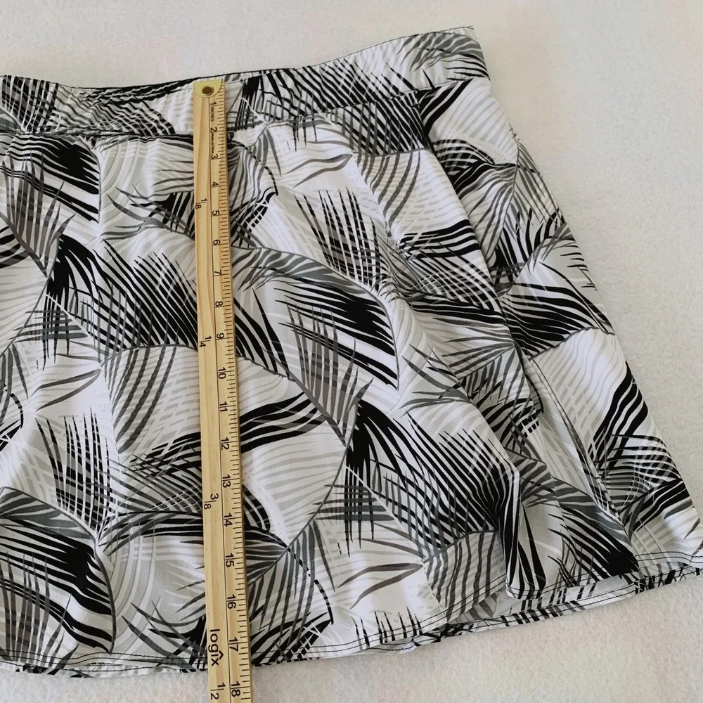 T by‎ Talbots Women's XL Black White Stretch Painted Fronds Active Skort Skirt